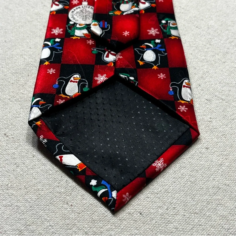 Hallmark - Yule TIE Greetings -  Penguin Pattern Silk Tie